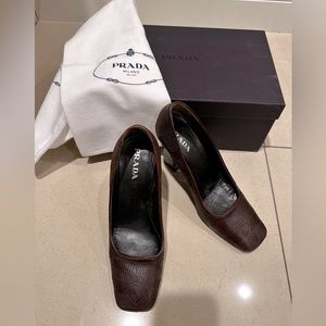 Authentic Prada Leather Brown Shoes.  Sz 38
